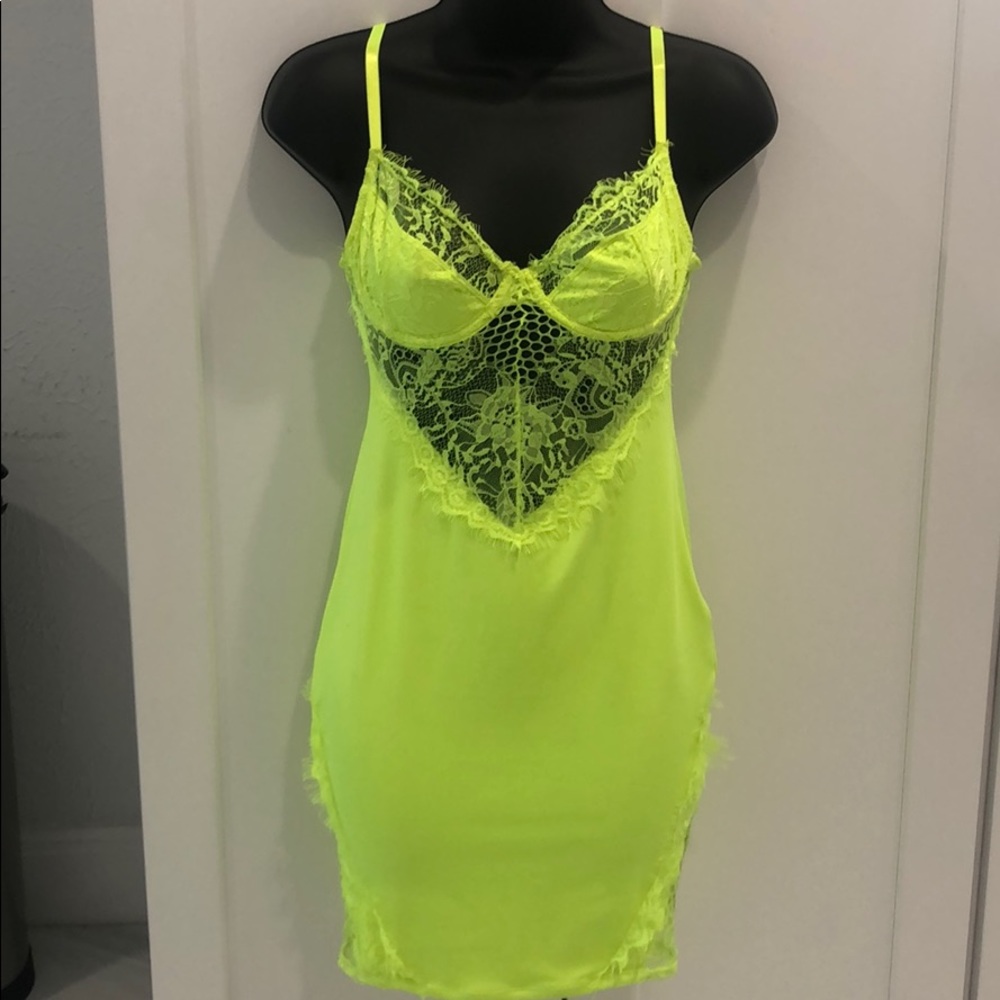 Lace neon bodycon dress- Diva Boutique